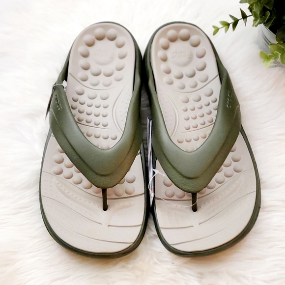 Crocs Men's Reviva Flip-Flop - Picture 2 of 7